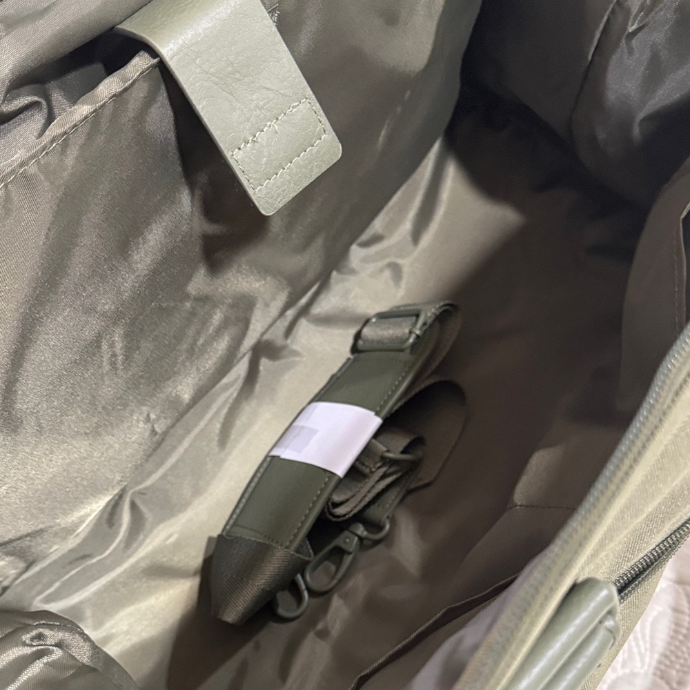 BEIS Forest Green Duffel Bag NWT - Picture 3 of 3